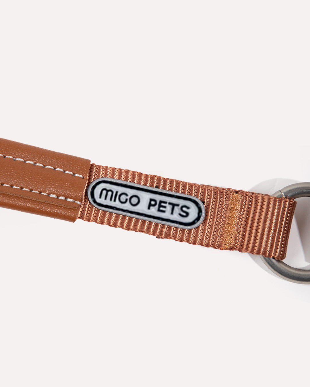 Close-up of the dog slip lead, highlighting the logo.