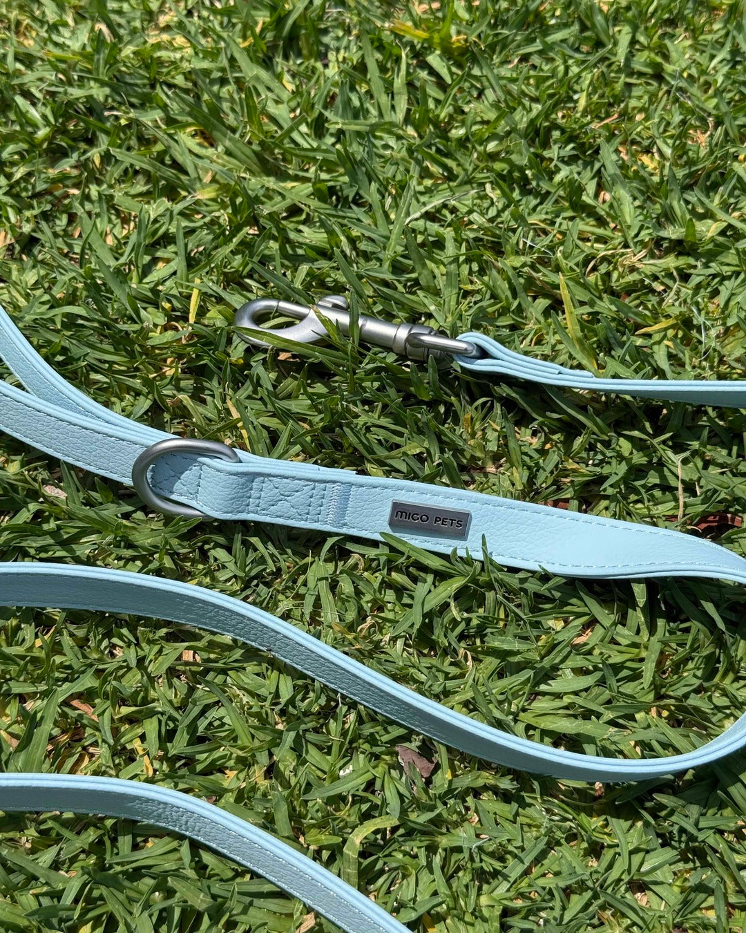 Vegan leather waterproof dog leash designed for daily walking