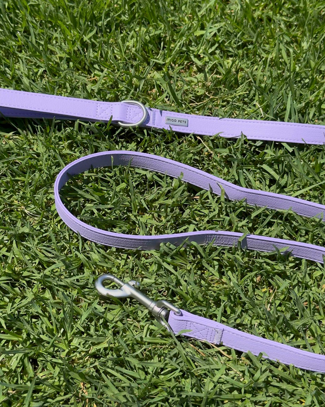 Soft purple waterproof dog leash made from vegan leather with zinc alloy clip