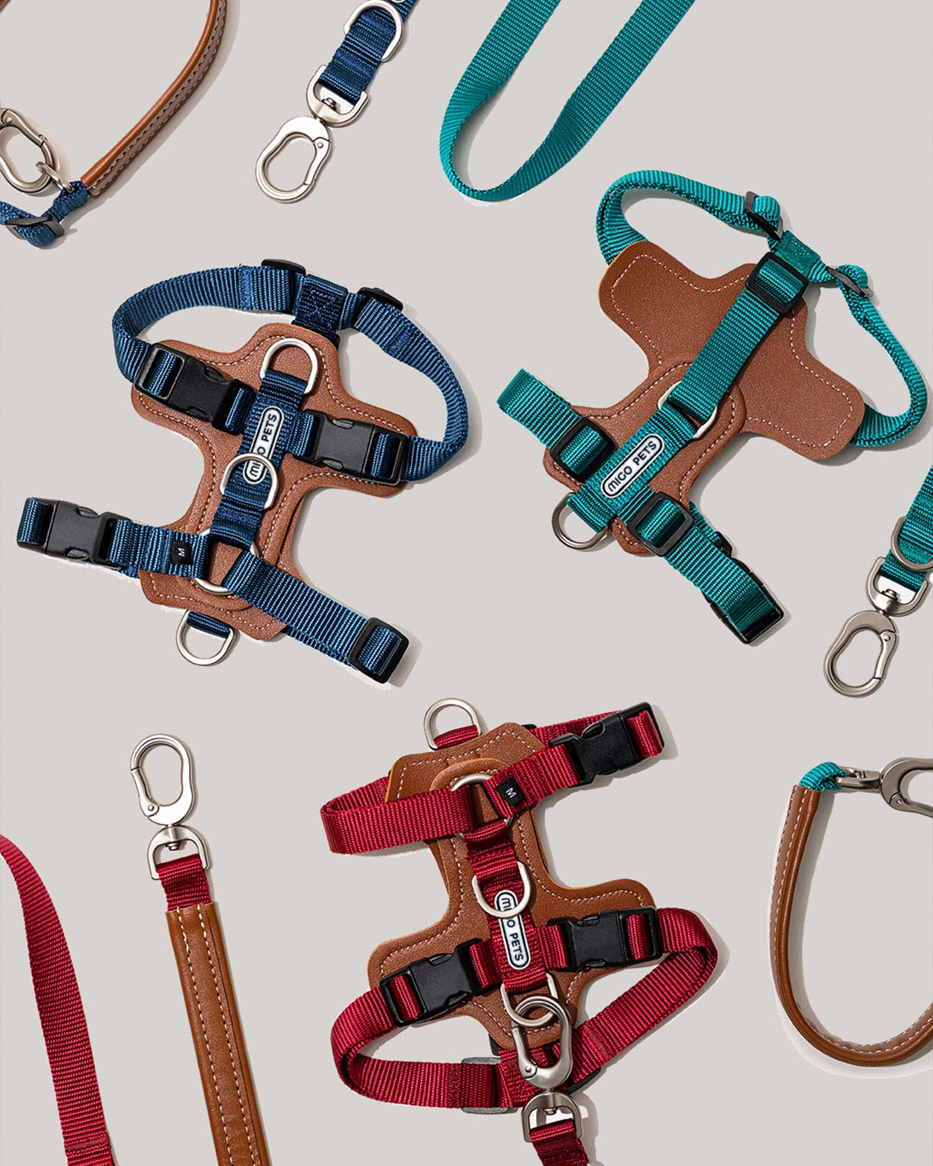 Overview of the hands free dog walking kit with step-In harness, designed for a secure and comfortable fit, ensuring proper alignment.